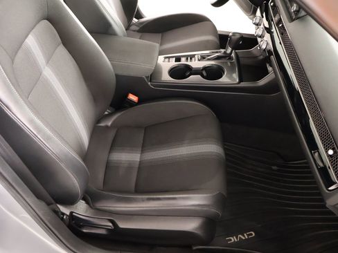 Used 2023 Honda Civic Sport image 12