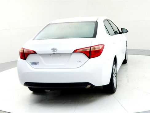 Certified 2018 Toyota Corolla LE image 5
