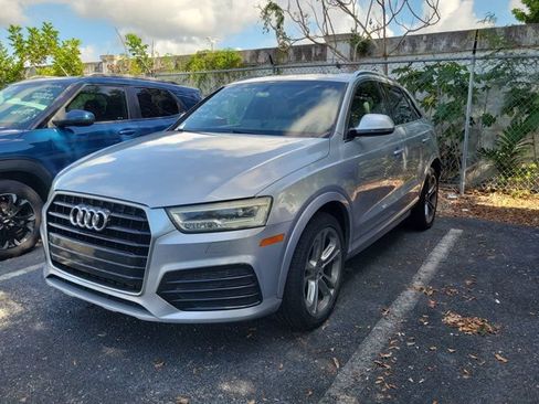 Used 2018 Audi Q3 2.0T Premium Plus w/ Premium Plus Package FWD image 3