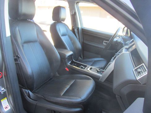 Used 2018 Land Rover Discovery Sport HSE image 62