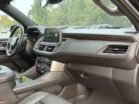 Used 2024 Chevrolet Tahoe LT RWD image 19