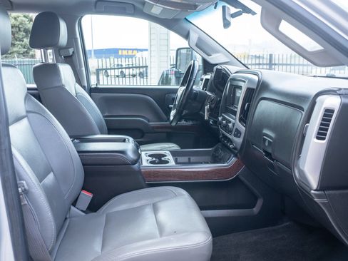 Used 2015 GMC Sierra 2500 SLT w/ Suspension Package, Off-Road AWD/4WD image 21