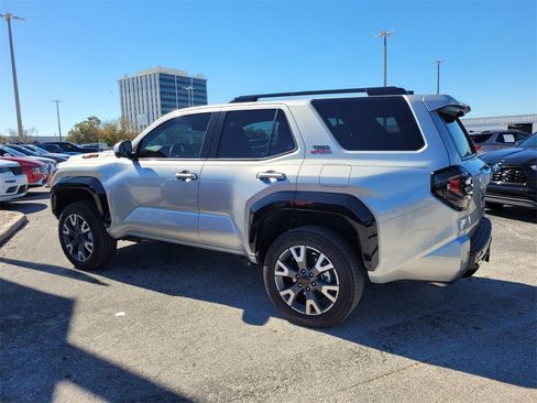 Used 2025 Toyota 4Runner TRD Sport Premium image 10