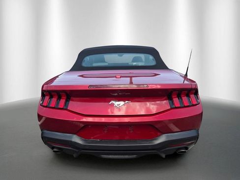 Used 2024 Ford Mustang Convertible RWD image 3