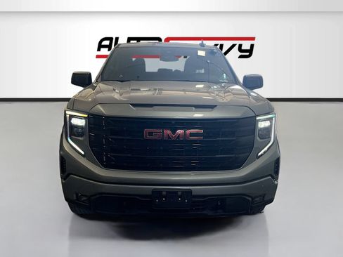Used 2023 GMC Sierra 1500 Elevation AWD/4WD image 2