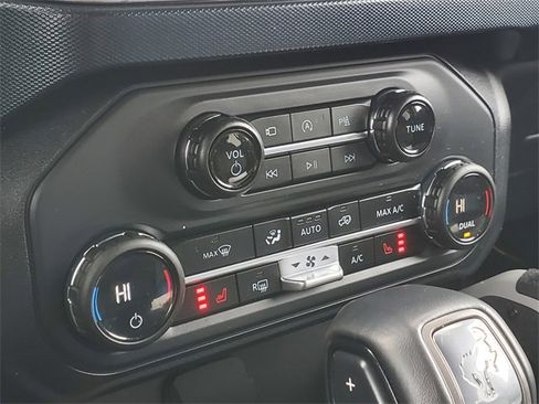 Used 2023 Ford Bronco Outer Banks image 20