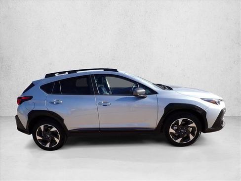 Certified 2025 Subaru Crosstrek 2.5i Limited w/ Crosstrek Mirror Package image 5