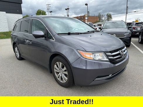 Used 2016 Honda Odyssey SE image 1