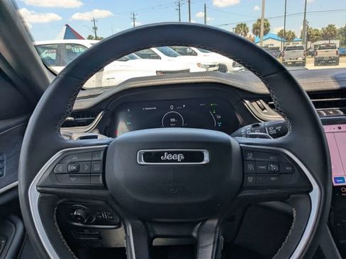 Used 2024 Jeep Grand Cherokee Limited 4xe AWD/4WD image 24