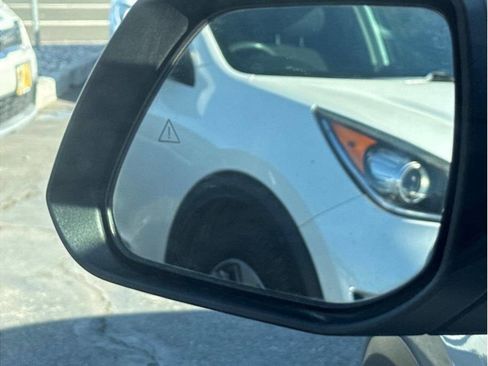 Used 2023 Kia Niro LX image 23