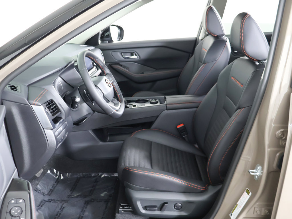 Used 2026 Nissan Rogue SV AWD/4WD image 29