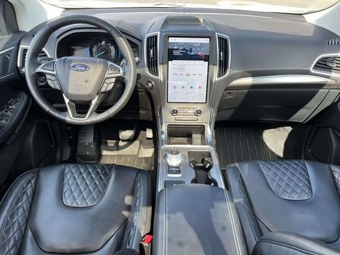 Certified 2024 Ford Edge Titanium w/ Equipment Group 301A AWD/4WD image 15