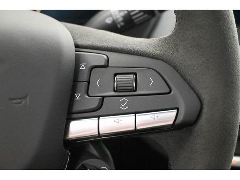 Certified 2025 Cadillac CT4 V Blackwing w/ Technology Package image 36