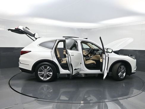 Used 2023 Acura MDX SH-AWD image 41