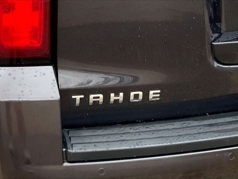 Used 2018 Chevrolet Tahoe LT AWD/4WD image 10