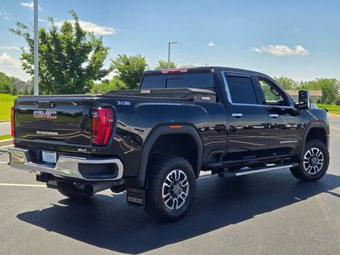 Used 2024 GMC Sierra 2500 SLT w/ SLT Premium Package AWD/4WD image 12