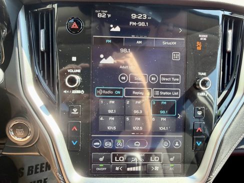 Used 2025 Subaru Outback Premium AWD/4WD image 43