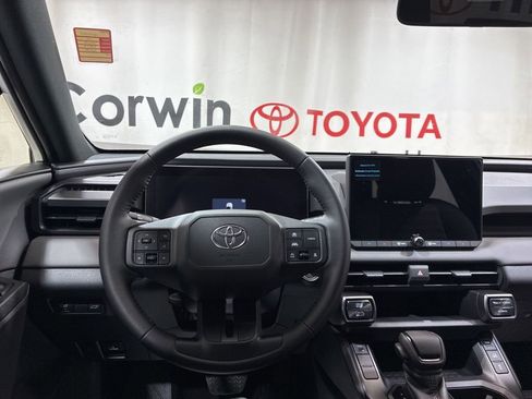 Used 2026 Toyota RAV4 SE AWD/4WD image 22