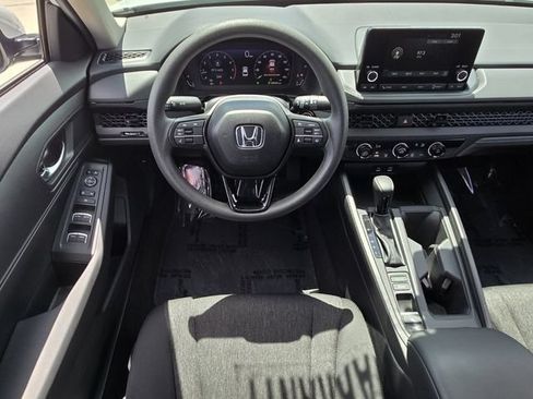 Used 2025 Honda Accord LX image 9