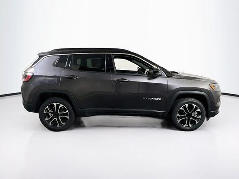 Used 2023 Jeep Compass Limited AWD/4WD image 4