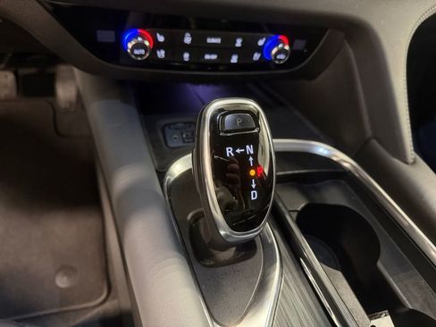 Used 2021 Buick Enclave Premium w/ Sun and Sites Package image 23