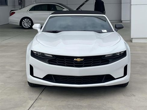 Used 2023 Chevrolet Camaro LT image 3