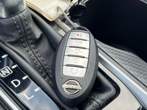 Used 2025 Nissan Altima 2.5 SV FWD image 21