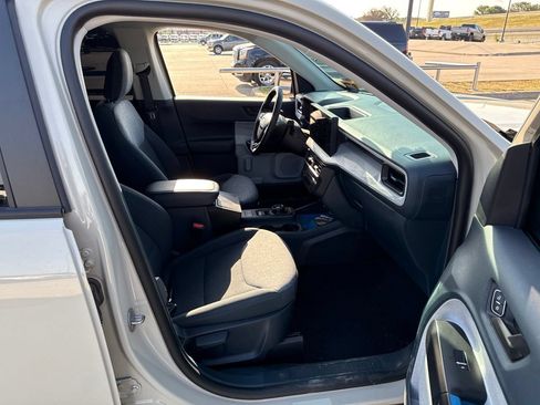 Used 2025 Ford Maverick XLT w/ XLT Luxury Package AWD/4WD image 13