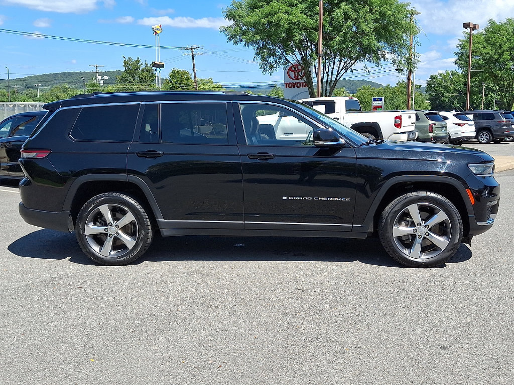 Used 2021 Jeep Grand Cherokee L Limited AWD/4WD image 10