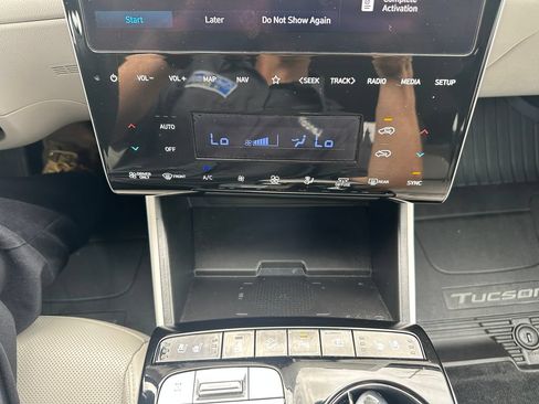 Used 2023 Hyundai Tucson Limited AWD/4WD image 17