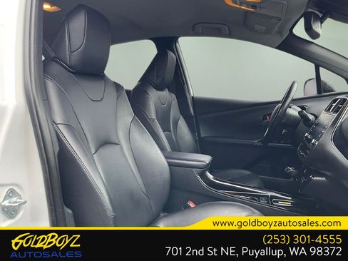 Used 2021 Toyota Prius image 28