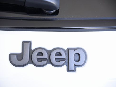 New 2025 Jeep Compass Latitude w/ Altitude Special Edition image 27