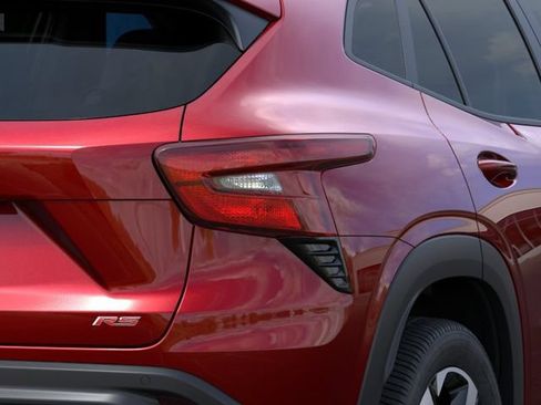 New 2026 Chevrolet Trax RS w/ Driver Confidence Package FWD image 11