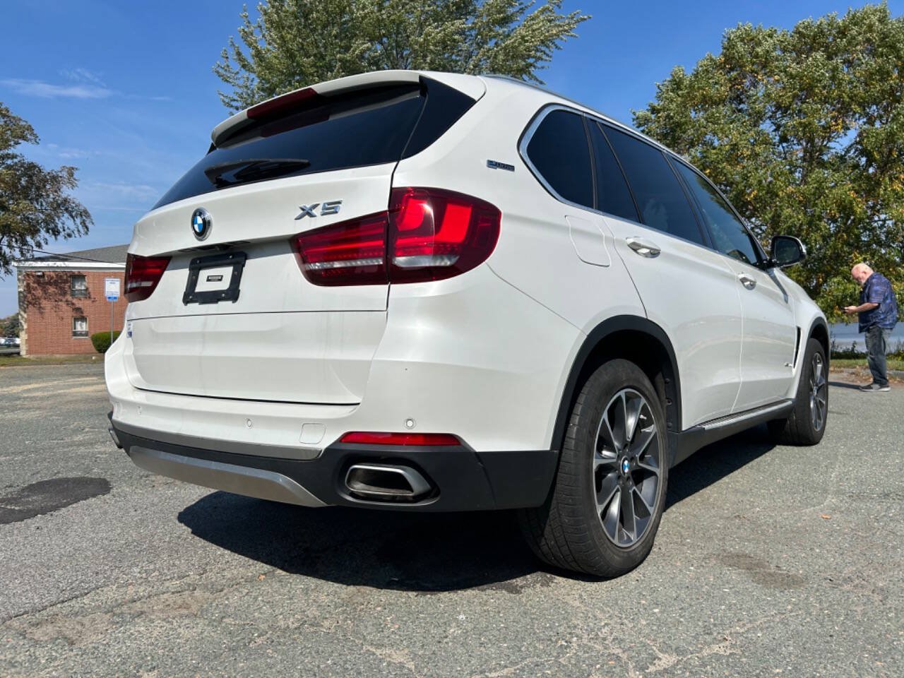 Used 2017 BMW X5 xDrive40e AWD/4WD image 12