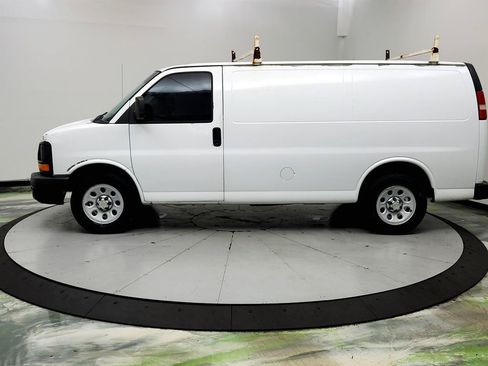 Used 2013 Chevrolet Express 1500 RWD image 7