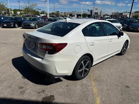 Used 2021 Subaru Impreza 2.0i Premium w/ Popular Package #1 AWD/4WD image 5