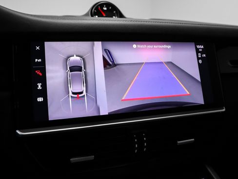 Used 2023 Porsche Cayenne Platinum Edition image 37