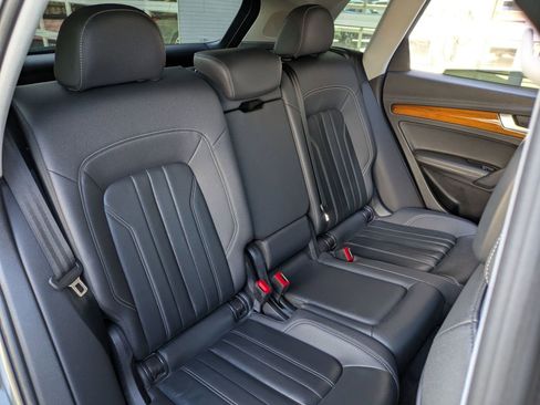 Used 2023 Audi Q5 2.0T Premium Plus w/ Premium Plus Package image 29