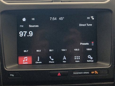 Used 2018 Ford Explorer XLT w/ Equipment Group 202A image 25