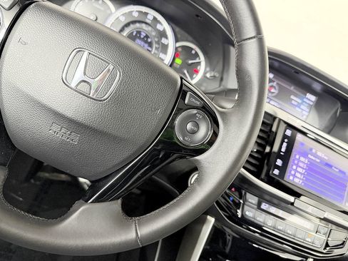 Used 2016 Honda Accord EX-L image 56