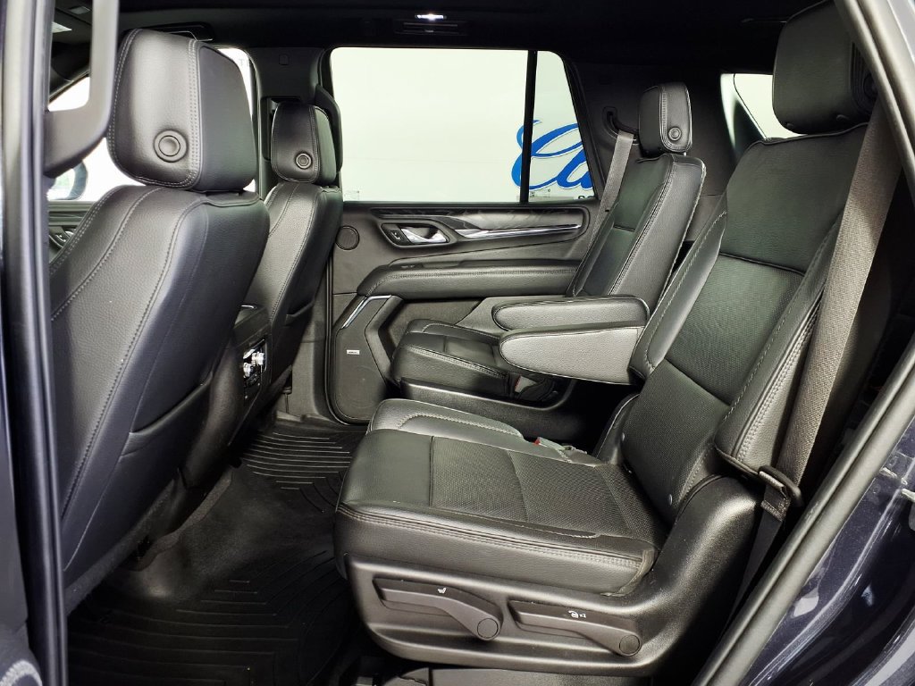 Used 2023 GMC Yukon Denali RWD image 8