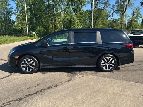 Used 2026 Honda Odyssey EX-L image 2