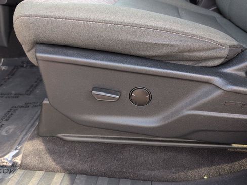 Used 2023 Ford F150 XLT AWD/4WD image 13