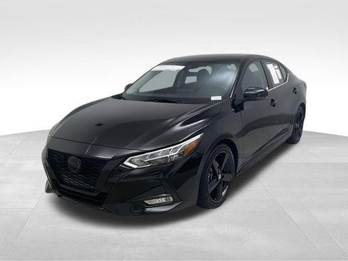 Certified 2022 Nissan Sentra SR w/ Midnight Edition FWD image 4