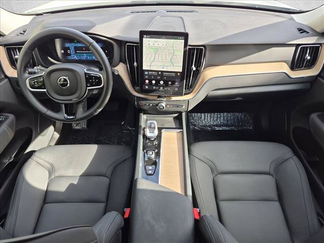 Certified 2026 Volvo XC60 B5 Plus w/ Climate Package PRO AWD/4WD image 17