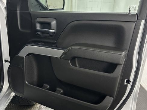 Used 2018 Chevrolet Silverado 1500 LT w/ All Star Edition image 31