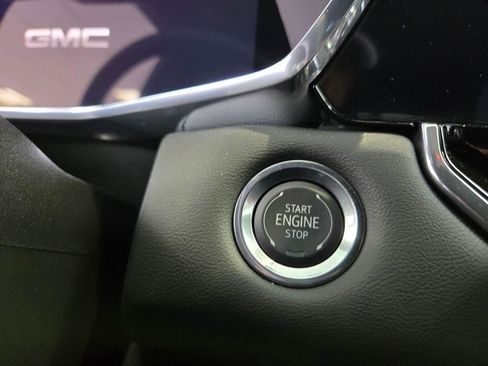 New 2025 GMC Canyon Elevation w/ Convenience Package image 10