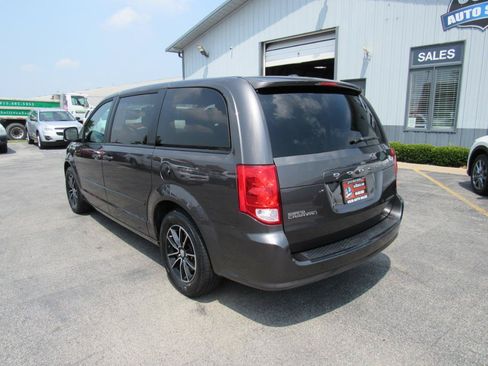 Used 2015 Dodge Grand Caravan SXT FWD image 4