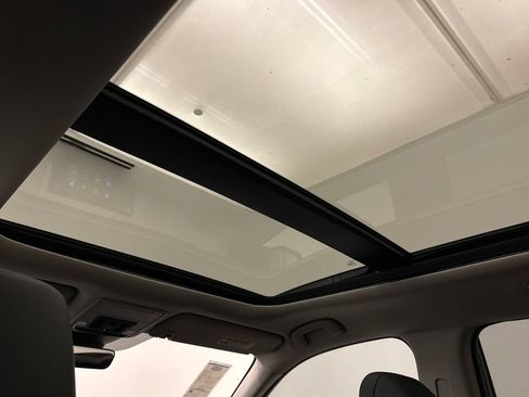 New 2026 Honda Pilot Touring image 11