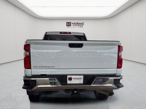 Used 2025 Chevrolet Silverado 2500 W/T w/ WT Convenience Package image 5